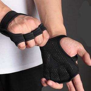 Guantes de Gimnasio Ligeros y Transpirables de Medio Dedo en Poliéster para Hombre, Diseño Personalizable para Levantamiento de Pesas y Ciclismo - Product Image 4