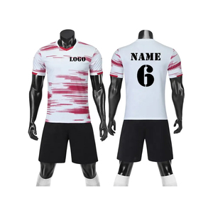 Conjunto de Uniforme de Fútbol Sublimado con Diseño Personalizado, 100% Poliéster, Tejido Transpirable, Top, Calcetines, Manga Corta para Invierno - Product Image 5