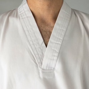 Uniforme de karaté respirant de qualité supérieure, nouveau design, vêtements d'entraînement pour adultes pour les arts martiaux - Product Image 4