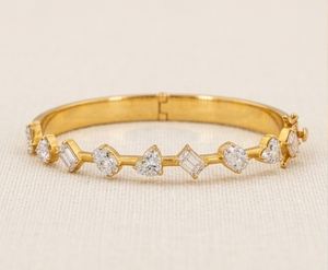 กำไลข้อมือเพชรเทียมทรงเทนนิส 9.00 มม. รับรองโดย IGI ทองคำขาว 14K สไตล์คลาสสิกสำหรับผู้หญิง สวมใส่ได้ทุกวัน น้ำหนัก 11 กรัม - Product Image 1