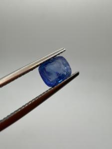 Zafiro Azul 100% Natural, Gema Preciosa Suelta, Corte Cojín, 1.60CT, Ceilán, Para Joyería Personalizada, Zehra Gems, Juego de Colores - Product Image 6