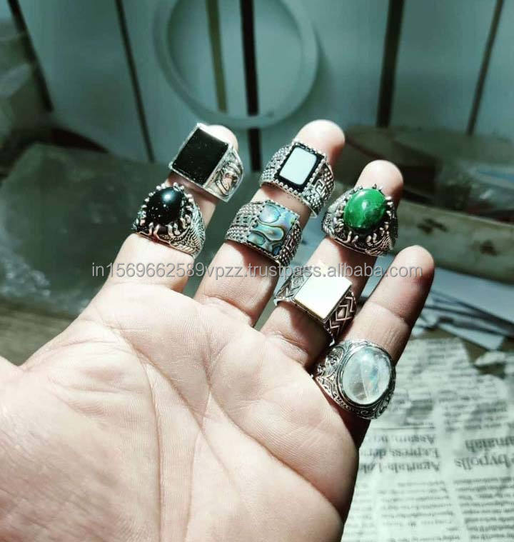 เช่นเดียวกับภาพ