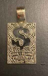 Colgante Cuadrado Personalizado Estilo Hip Hop Cash Money Records, Plata de Ley 925 con Diamantes Moissanita, Estilo Rapper Iced Out - Product Image 3