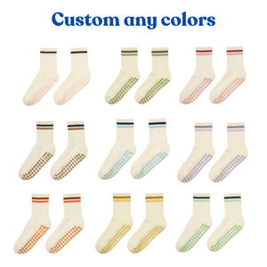 ถุงเท้าพิลาทิสแบบมีลายทางสีส้ม ดีไซน์ตัวอักษร ผ้ายืดสแปนเด็กซ์ กันลื่น ระบายอากาศ ลายหัวใจ ใส่ได้ทุกวัน หลายสี สำหรับผู้หญิง - Product Image 4
