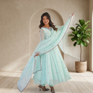 Nouvelle collection de salwar kameez indiens pour mariage et fêtes, disponibles à prix abordables - Product Image 5