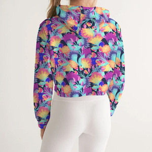 Sweat-shirt à capuche court pour femme, personnalisé avec logo frontal, 100 % coton doux, idéal pour le streetwear - Product Image 6