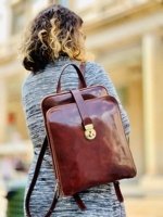 Sac à dos pour ordinateur portable en PU souple et imperméable pour femme, avec logo personnalisé, idéal pour les voyages et l'usage quotidien – Grande Vente