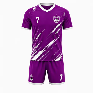 ชุดฟุตบอลผู้ชายแบบกำหนดเอง เสื้อเจอร์ซีย์ กางเกงขาสั้น ชุดกีฬาทีม ระบายอากาศ แห้งเร็ว ชุดฟุตบอล พิมพ์ลายดิจิทัล 100% - Product Image 1