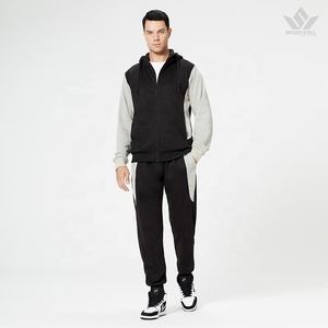 Conjunto Deportivo SPARKWELL para Hombre, Color Negro y Gris, con Capucha, Chaqueta con Cierre Completo y Pantalones Jogger, Corte Regular, Bolsillos Laterales - Product Image 1