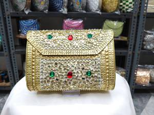 Pochette de soirée de luxe bohème style indien en métal, faite à la main pour femme, avec cadre en perles, étanche, artisanale - Product Image 6
