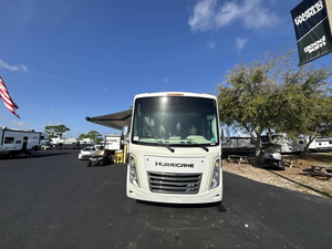 Caravane de voyage T-h-o-r H-u-r-r-i-c-a-n-e 29M d'occasion 2024 - Product Image 6