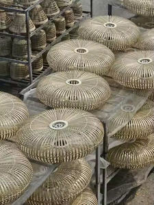 Luz de bambú hecha a mano moderna, luz eléctrica natural única de alta calidad, embalaje personalizable - Product Image 5