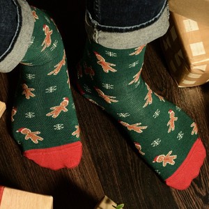 Chaussettes noires à motif de bonhomme en pain d'épices de Noël, chaussettes pour hommes à impression numérique, respirantes, chaussettes d'été pour hommes, personnalisées - Product Image 5