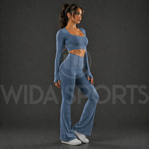 Ensemble de yoga premium pour femme : Leggings évasés taille haute et crop top à manches longues, respirant, extensible, séchage rapide, avec logo frontal, vêtements de fitness - Product Image 3