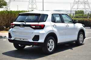 Toyota Raize 2025, Motor de Gasolina 1.2L, Mini Auto Nuevo, Interior Claro con Asientos de Cuero, Transmisión Automática I-Force Max Premium - Product Image 6