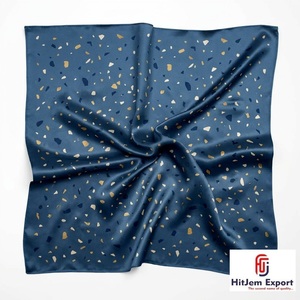 Fournisseur de Tissus Personnalisés en Gros : Écharpes Courtes Imprimées de Qualité Supérieure, Fabricant Textile OEM/ODM, Étiquette Blanche - Product Image 4