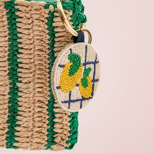 Llavero de cuentas hecho a mano, colgante para bolso, accesorio de moda, suministro al por mayor para la vuelta al cole, aniversarios y regalos de boda - Product Image 3