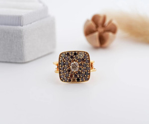 Anillo de compromiso vintage con diseño cuadrado de sal y pimienta, joyería fina de oro amarillo de 14K con halo, anillo nupcial de aniversario - Product Image 1