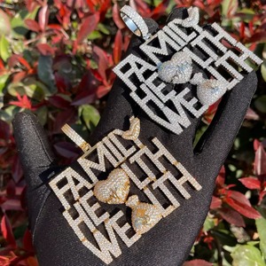 Family Health Wealth Colgante de Letra de Moissanita, Plata 925 Bañada en Rodio, Estilo Hip Hop, Joyería para Uso Diario, Colgante Iced Out - Product Image 3