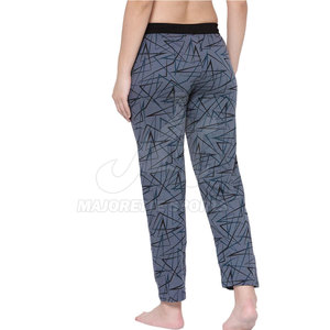 Pantalons polyvalents et modernes pour femmes, conçus pour un usage décontracté, un style bureau et une coupe décontractée, en promotion. - Product Image 5
