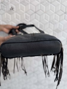 Sac fourre-tout en cuir de vachette métallisé fait main de haute qualité avec franges et bandoulière, style western, en cuir véritable pour femme - Product Image 5