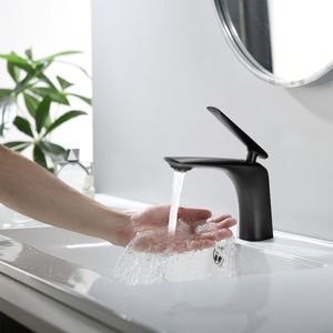 Rubinetto Monocomando per Lavabo Bagno con Scarico a Scomparsa e Tubo di Alimentazione Acqua - Product Image 6