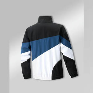 Conjunto Deportivo Verde para Hombre con Rayas Blancas, Sudadera con Cierre Completo y Pantalones, Ropa Casual de Otoño, Transpirable, de Poliéster y Algodón - Product Image 3