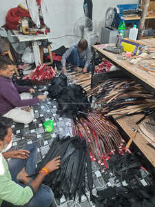 หูฟังสวมศีรษะแบบตะวันตกหูข้างเดียวพร้อมสายรัดที่มีดีไซน์สายรัดข้อมือหนังวัวผมเครื่องมือสำหรับการขี่ม้าผู้ส่งออกอินเดีย - Product Image 6