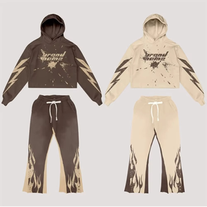 Survêtement surdimensionné en coton 100% avec logo personnalisé, sweat à capuche orné de strass et pantalon évasé imprimé - Product Image 3