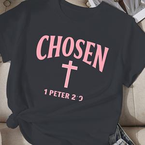 Camiseta cómoda CHOSEN con Cruz rosa para mujer - Product Image 1