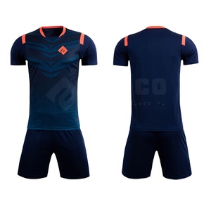 Uniformes de football en vrac OEM pour clubs et distributeurs Uniformes de football avec maquette de conception libre - Product Image 1