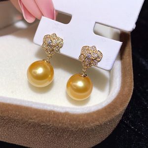 ต่างหูมุกสีเขียวนกยูง ขนาด 10-11 มม. ขายส่งจากผู้ผลิต แสงเงางาม ไร้ตำหนิ บรรจุกล่องของขวัญ 18K แบรนด์ Wenchi - Product Image 2