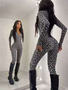 2026 Women Leopard Print 2 Piece Tracksuit Long Sleeve Zipper Crop Top Shorts Bodycon Gym Fitness Sportswear Custom - Product Image 2