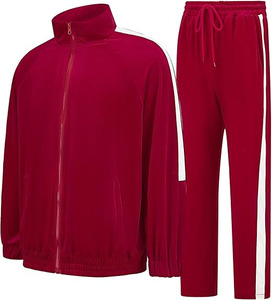 Ensemble de survêtement en velours de luxe pour homme – Sweat-shirt zippé en velours rouge foncé et pantalon assorti à empiècements latéraux - Product Image 2
