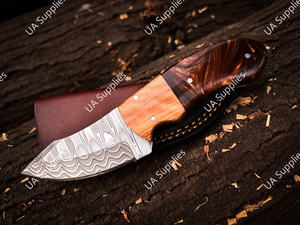 Cuchillo de caza/camping UA Supplies de acero de Damasco forjado a mano, hoja fija de 5 pulgadas con punta caída, afilado como una navaja, mango de madera de olivo y epoxi. - Product Image 4