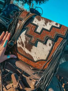 Bolso Bandolera de Cuero Vacuno Estilo Western con Flecos – Bolso de Hombro Boho Vintage Hecho a Mano para Mujer - Product Image 2