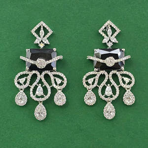 Pendientes Clásicos de Circonia Cúbica con Baño de Rodio, Nueva Moda Popular 443956 - Product Image 1