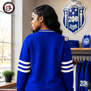 เสื้อคาร์ดิแกนผู้หญิงปักลายอะคริลิคติดกระดุม Zeta Phi Beta รุ่นวินเทอร์ |   ZOB Sorority สไตล์วินเทจแบบกำหนดเอง - Product Image 2