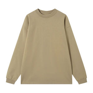 Camiseta personalizada de manga larga, 230 g, lisa, básica, esencial, de algodón, con cuello redondo, informal, transpirable, para hombre y mujer. - Product Image 5