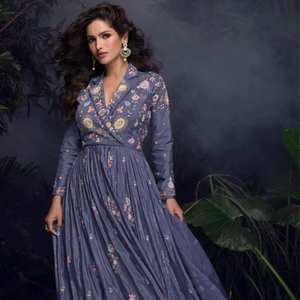 Robe longue moderne en chinon lourd, brodée, séchage rapide, pour femme (taille unique) - Idéale pour les fêtes, mariages, Diwali - Product Image 1