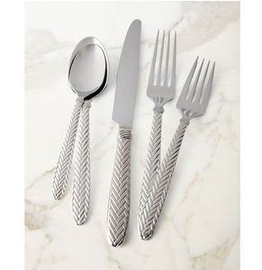 Juego de Cubiertos Modernos de Acero Inoxidable con Acabado Espejo, Juego de Cubiertos de 5 Piezas - Product Image 1