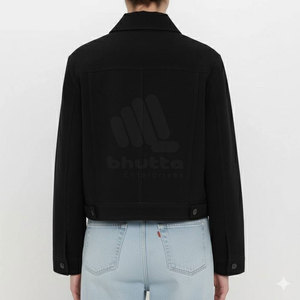 Chaqueta Bomber Negra de Algodón para Mujer, Cuello Camisero, Manga Larga, Bolsillos con Parches, Estilo Minimalista Otoñal, Corte Corto - Product Image 4