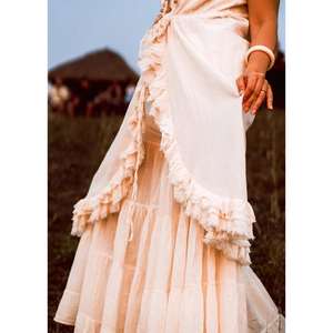 Robe maxi bohème blanche pour femme, sans manches, à lacets, superposée, en coton, faite à la main, style bohème, pour festival et vacances - Product Image 3