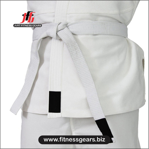 Uniforme de karaté léger et de haute qualité pour adultes, entraînement d'arts martiaux, fonctionnalité extensible, polyester/coton durable, OEM ODM - Product Image 3