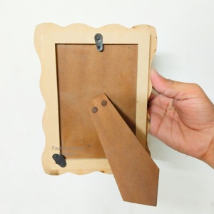 Cadre photo MDF inachevé avec découpe ovale Cadre artisanal de bricolage pour la peinture et la décoration MDF vierge avec bords festonnés Forme ovale - Product Image 2