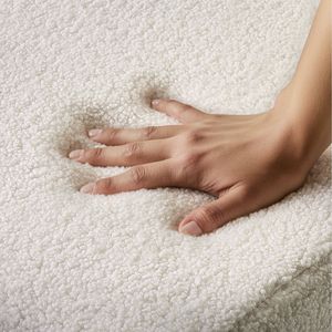 Set di 4 Sedie da Pranzo Mid-Century Modern in Bouclé, Sedie Laterali con Rivestimento in Sherpa, Salvaspazio per Tavolo da Pranzo - Product Image 3