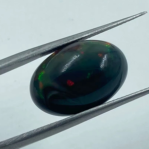 Ópalo de Fuego Natural Negro, Corte Ovalado, Piedra Suelta de 8.30 Quilates, 12x17MM, para Joyería - Product Image 1