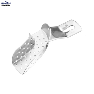 Bandeja de Impresión Manual Personalizada para Prótesis Dentales, Parte 1-2 Derecha, Talla 3 - Product Image 1