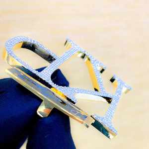 Colgante de Cruz Clásico Hip Hop para Hombre con Moissanita Redonda, Chapado en Oro Amarillo de 14k sobre Plata de Ley, Certificado IGI, para Fiestas - Product Image 4