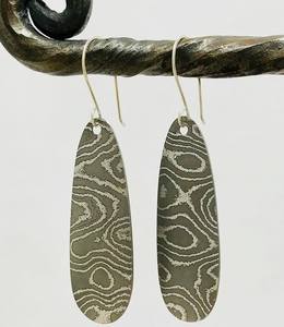 Boucles d'oreilles pendantes en acier damas fait main avec perle et diamant pour mariage, fête, fiançailles ou anniversaire, bijoux en cuivre et laiton - Product Image 5